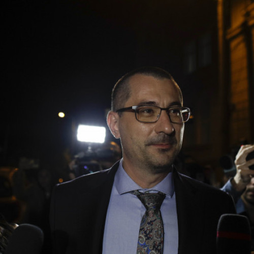 Acuzatul cel mare în dosarul fostului șef al SRI, adus la secția de poliție de instanță