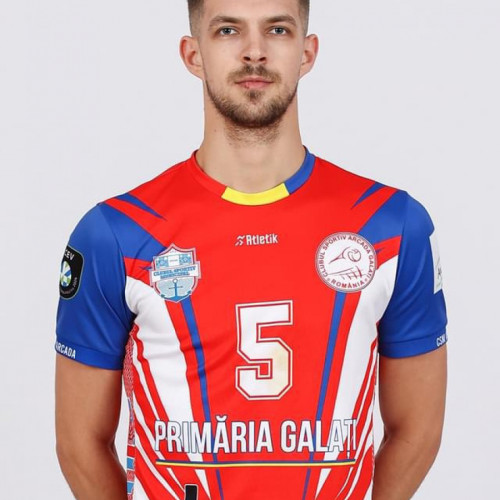 Andrei Butnaru semnează prelungirea contractului cu CSM Arcada Gazați