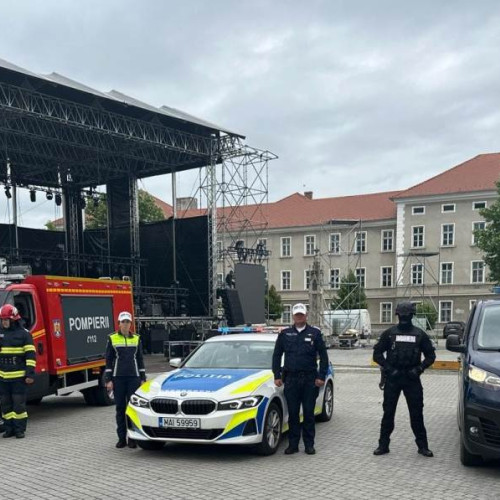 Peste 100 de jandarmi asigură măsuri de ordine la AlbaFest2024, alături de polițiști și pompieri. Recomandări pentru siguranța publică.