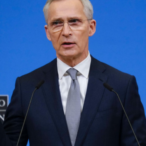 Stoltenberg cere aliaților NATO să permită Ucrainei să riposteze cu arme împotriva Rusiei