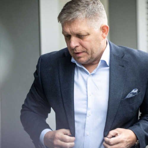 Robert Fico a început procesul de recuperare fizică după tentativa de asasinat de acum două săptămâni