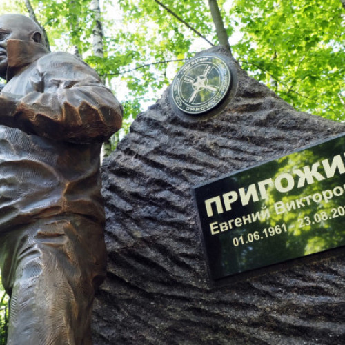 Rușii i-au făcut statuie de bronz lui Evgheni Prigojin la mormânt, în ziua în care ar fi împlinit 63 de ani