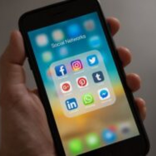 Atenție utilizatorilor Android: Aplicațiile obișnuite care pot fura BANII din conturi!