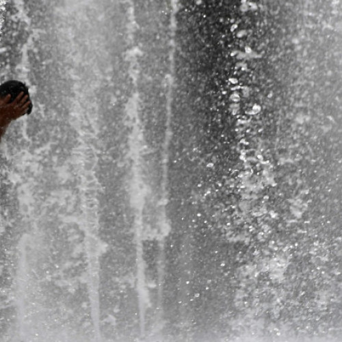 Meteorologii avertizează: urmează zile cu vreme caniculară, posibil 37 de grade Celsius.