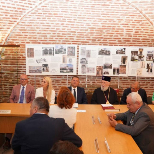 Președintele CJD a acordat titlul de cetățean de onoare lui Gheorghe Zamfir în Dâmbovița