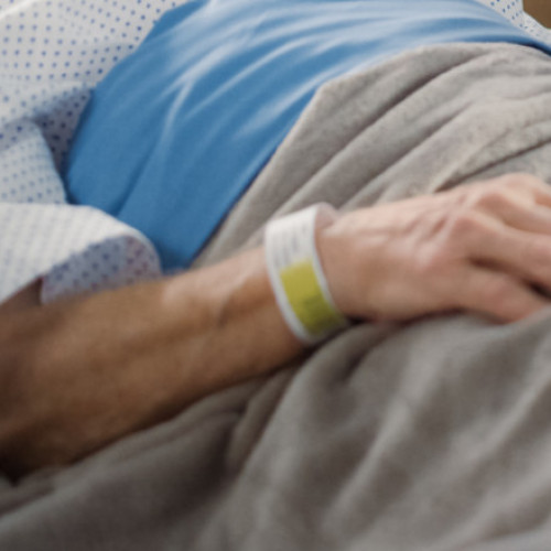 Anchetă Poliţiei: Bărbatul decedat după transferul din centru îngrijire la spital