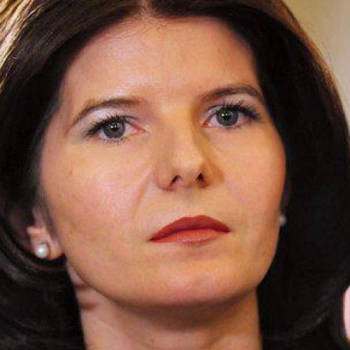 Cazierul fostului ministru Monica Iacob Ridzi este curat. Condamnarea de cinci ani i-a fost ștearsă prin decizia Instanței Supreme