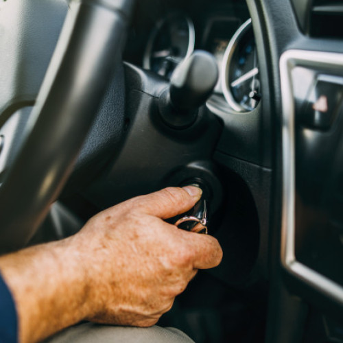 Bărbat prins la furat o mașină din Timișoara și reținut după 125km de plimbare