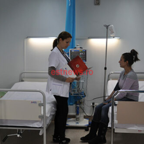 Specialiștii sunt atrași de dispensarele moderne în comunitățile rurale, numeroase comune rămânând fără medici de familie