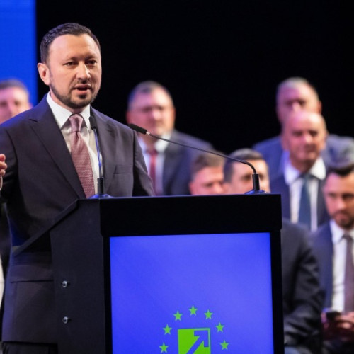 Ministrul Mediului Mircea Fechet şi-a anunţat candidatura pentru preşedintele CJ Bacău din partea PNL