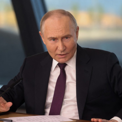 Putin neagă "ambiţiile imperiale" şi spune că nu va ataca NATO în ciuda războiului cu Ucraina