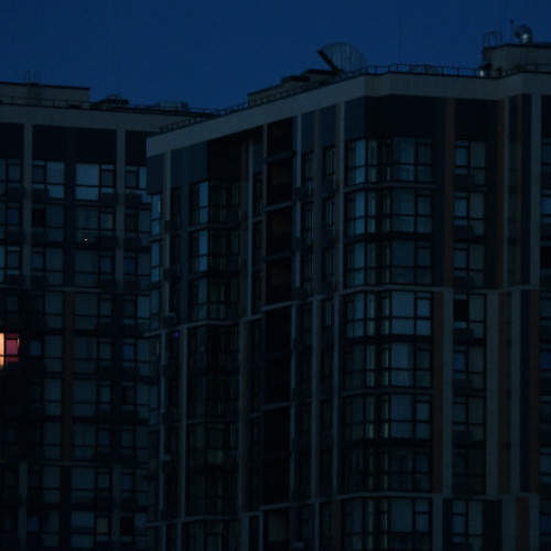 Galerie Foto Putin aruncă Ucraina în întuneric, la propriu. Atacurile asupra rețelei energetice au provocat „o criză catastrofală de electricitate”