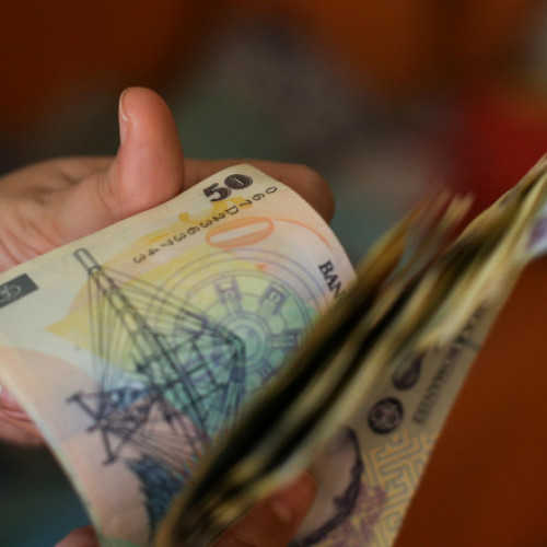 Ciolacu: Cea mai aşteptată decizie de azi este creşterea salariului minim de la 3.300 la 3.700 de lei, de la 1 iulie