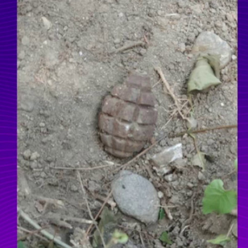 Video Alertă în Râmnicu Vâlcea: O grenadă din Al Doilea Război Mondial a fost găsită pe o alee