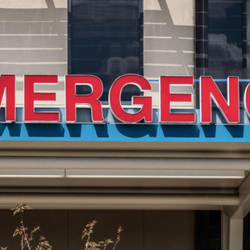 Medicii și asistentele din SUA părăsesc domeniul sănătății din cauza lipsei de personal și a salariilor mici