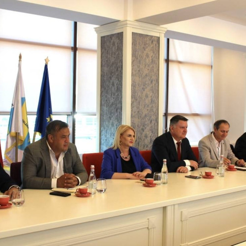 Vizita conducerii Universității Petrol-Gaze din Ploiești la Universitatea "Valahia" din Târgoviște