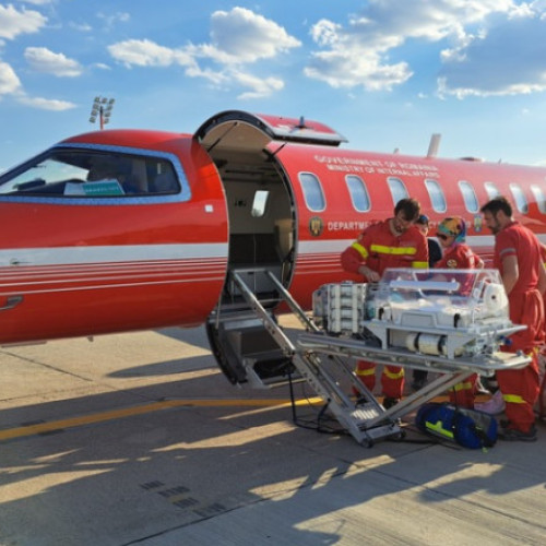 Fetita de doua zile transferata de urgenta la Cluj pentru tratament cardiac