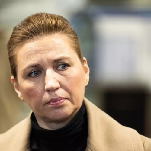 Un bărbat a agresat premierul danez Mette Frederiksen