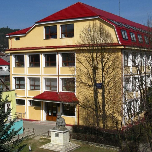 Laboratoare inteligente la Colegiul Avram Iancu din Câmpeni