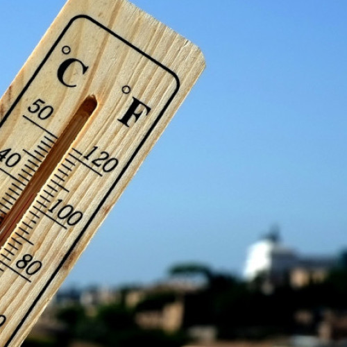 Recomandările ISU pentru perioada de caniculă în București și Ilfov