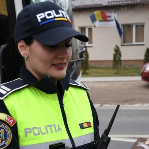 Polițiștii dâmbovițeni activi în trafic și la secțiile de votare