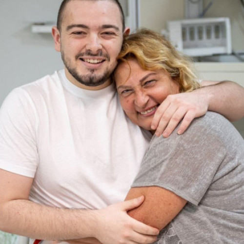 Tatăl unui ostatic israelian salvat din Gaza a murit cu o zi înainte să se reunească cu fiul său. „Stătea lipit de televizor”