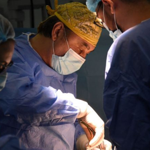 Operatie de Urgenta pentru Hernie de Disc la Spitalul SANADOR