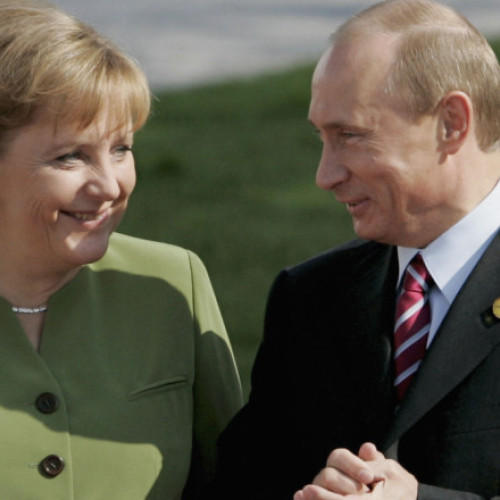 Angela Merkel ar fi ascuns riscurile legate de gazele rusești