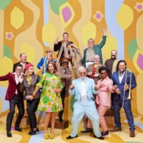 Concert Pink Martini la Brașov, în Piața Sfatului