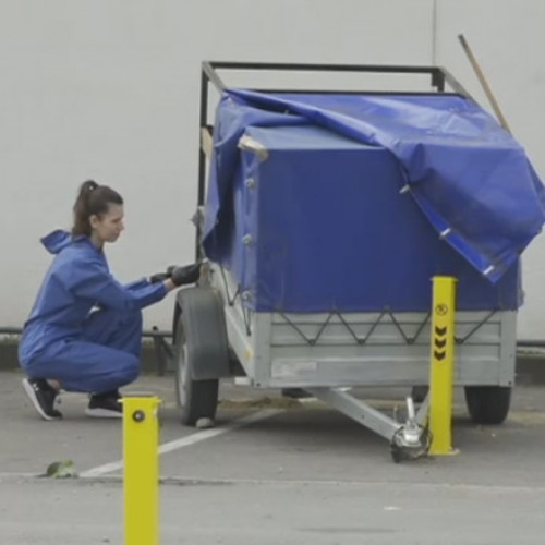 Cadavrul unei femei a fost găsit într-o remorcă în Oradea