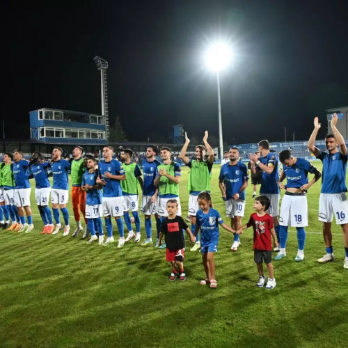 Farul Constanța pune în vânzare abonamente pentru sezonul 2024-2025