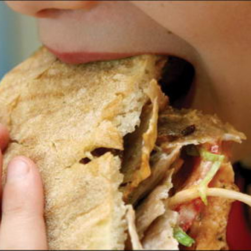 Atenție la toxiinfecțiile alimentare în sezonul cald