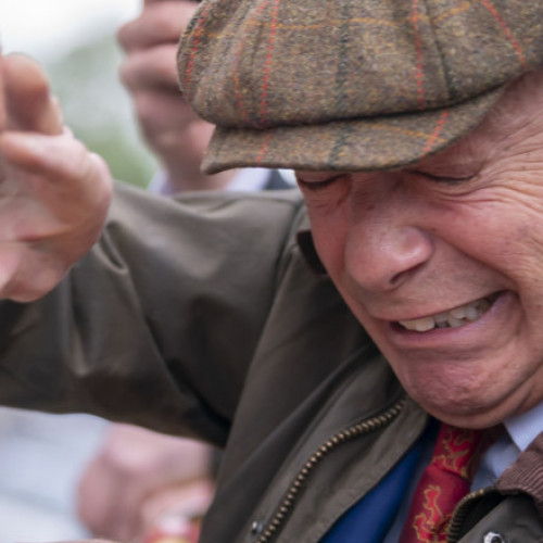 Nigel Farage, atacat în timpul campaniei electorale