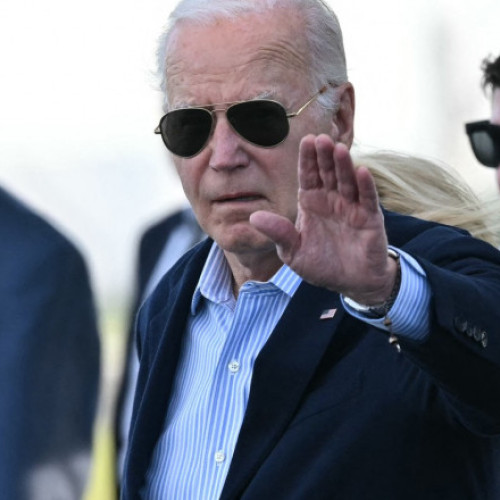 Joe Biden În Drum Spre Summitul G7 În Italia