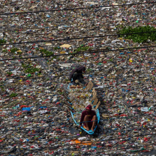 Curățarea râului Citarum din Bandung, Java de Vest