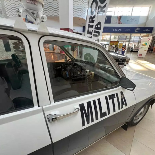 Eveniment organizat de Retromobil Club România în Piața Ovidiu