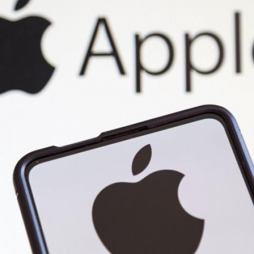 Apple a depăşit Microsoft și a redevenit cea mai valoroasă companie din lume