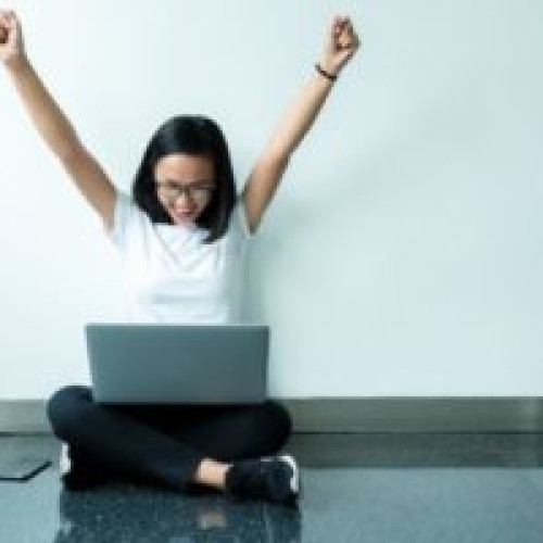 Românii sunt contactați frecvent de angajatori pentru interviuri de angajare