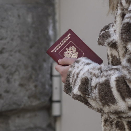 Opt țări europene cer UE să restricționeze circulația diplomaților ruși