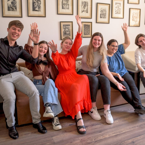 Peste 20 de tineri selectați pentru Festivalul Național de Folclor "Strugurele de Aur" 2024