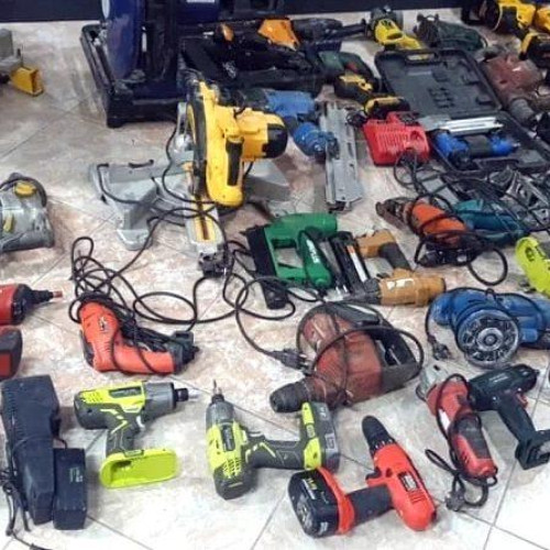 Hoți trimiși în judecată pentru furt calificat