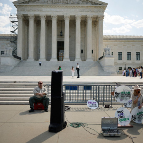 Curtea Suprema a Statelor Unite mentine accesul la pilula pentru avort