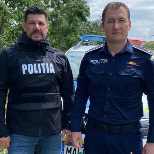 Doi polițiști din Alba au salvat un șofer dispărut