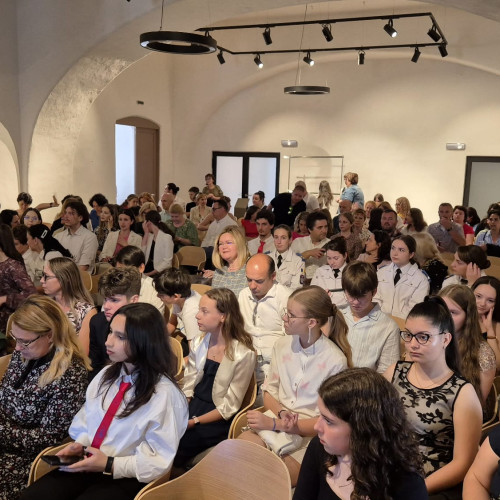 Premii pentru elevii și profesorii din Alba la Gala limbii și literaturii române