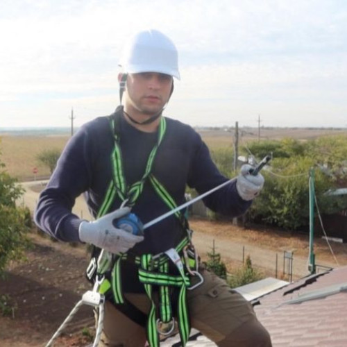 Un Tânăr de 26 de Ani Din Târgu Mureș, Antreprenor în Energie Regenerabilă