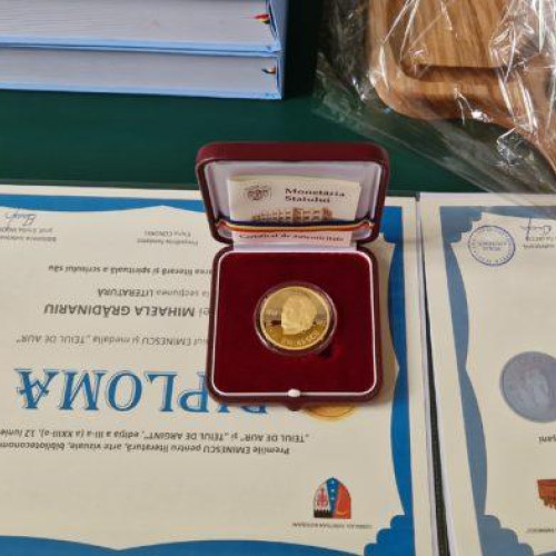 Premiile "Teiul de aur si Teiul de argint" acordate la Biblioteca "Mihai Eminescu"
