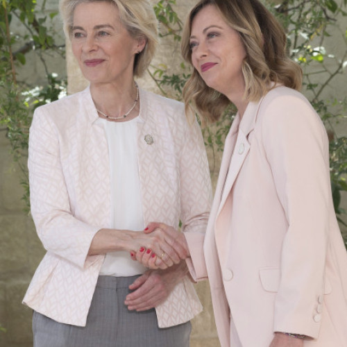 Giorgia Meloni nu o susține încă pe Ursula von der Leyen pentru un nou mandat