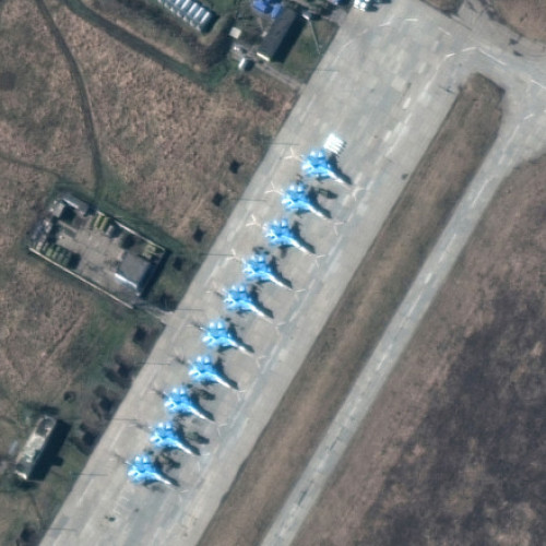 Armata ucraineană atacă baza aeriană din Morozovsk