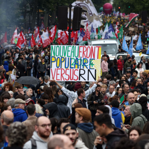 Proteste masive în Franța împotriva extremei drepte