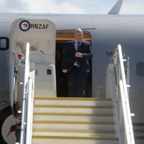 Avionul premierului neozeelandez s-a defectat în drum spre Japonia